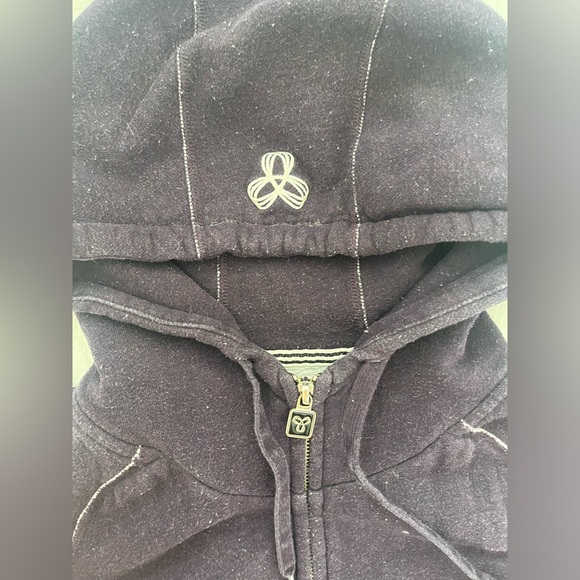 TNA zip up - Picture 2 of 4